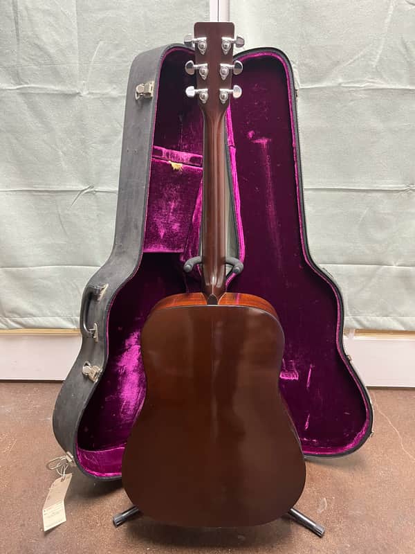 1971 Martin D-18