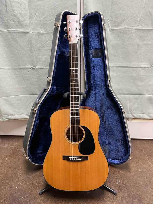 1974 Martin D-18
