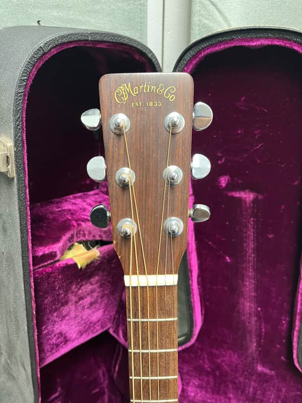1971 Martin D-18